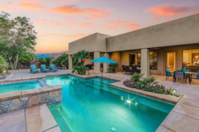 Aurora by AvantStay Luxurious Home with an Exquisite Pool Spa and Outdoor Seating